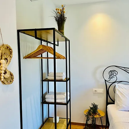 Simadhes Garden Appartement Himare