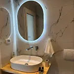 Simadhes Garden Appartement Himarë