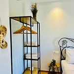Simadhes Garden Appartement Himarë