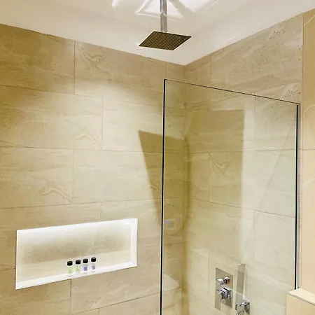 Apartman Simadhes Garden *